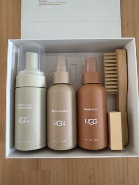 UGG White Box with Rose Gold Logo Sunburst